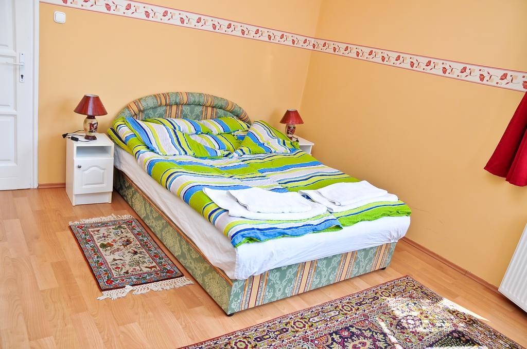 Kastely Panzio Ii. Hotel Hajdúszoboszló Habitación foto